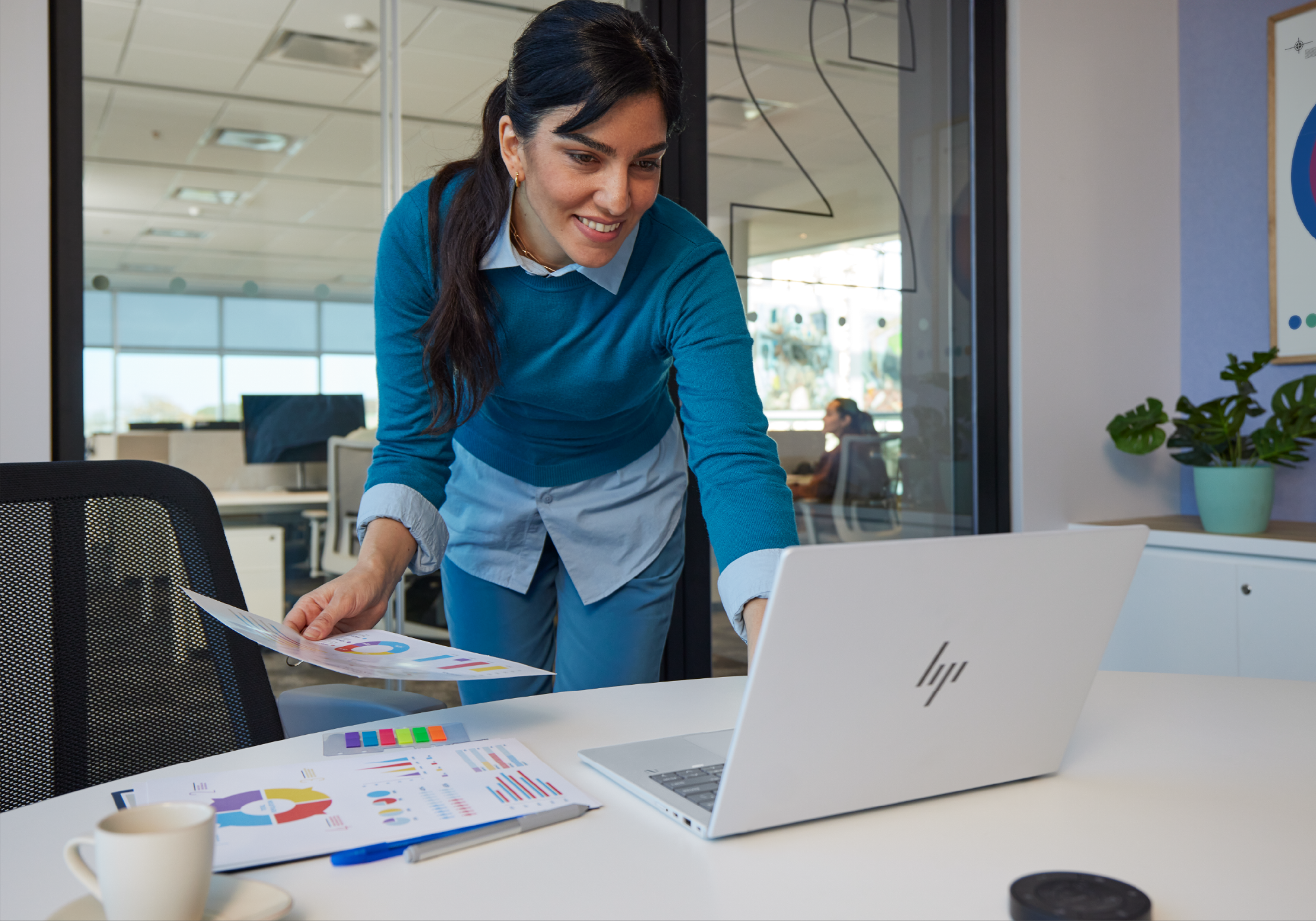 FY25C2_HP_EliteBook_X_G1i_14_inch_Notebook_Next_Gen_AI_PC_MasadaN_14_Silver_FEATURE1_Killer_Claim_2000x1400_3982949