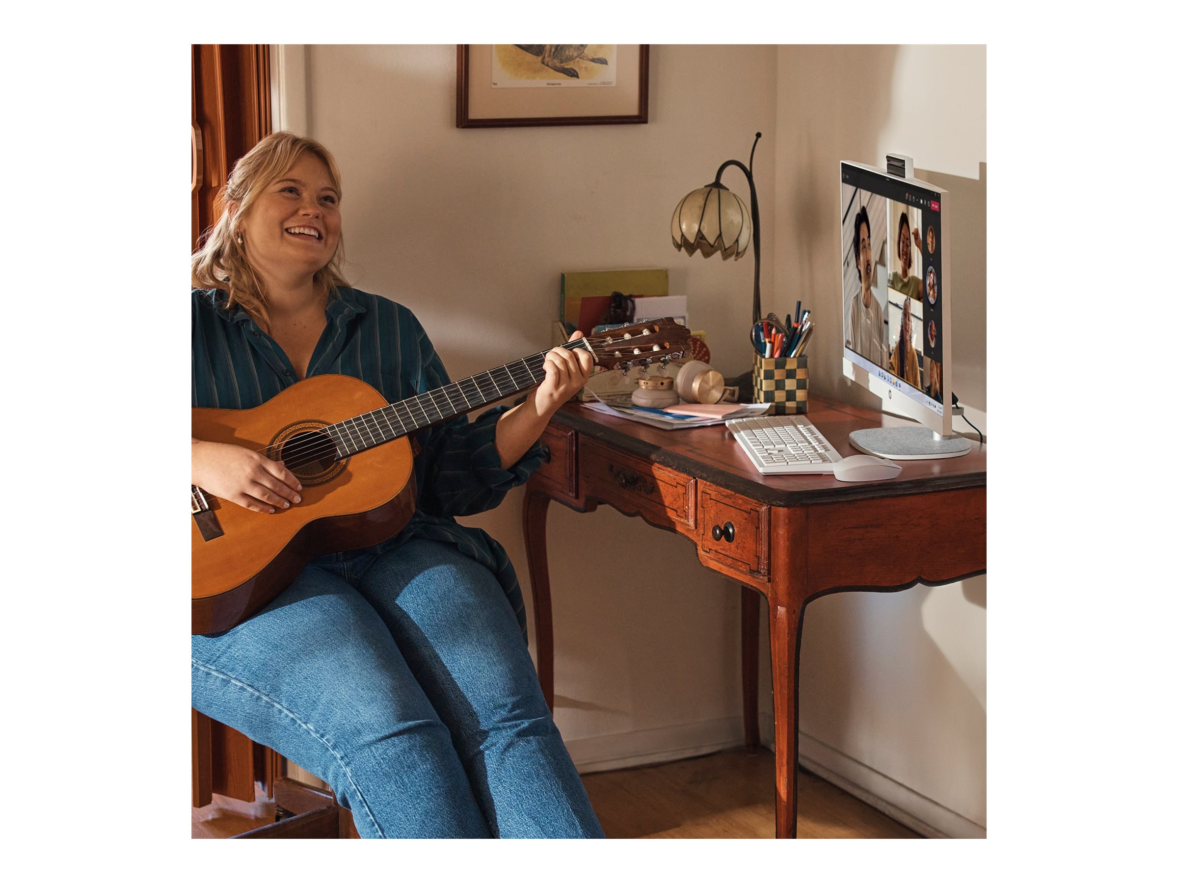 HP 27-cr0007ng - All-in-One (Komplettlösung) - Ryzen 5 7520U 2.8 GHz - 16 GB - SSD 512 GB - LED 68.6 cm (27") - Deutsch