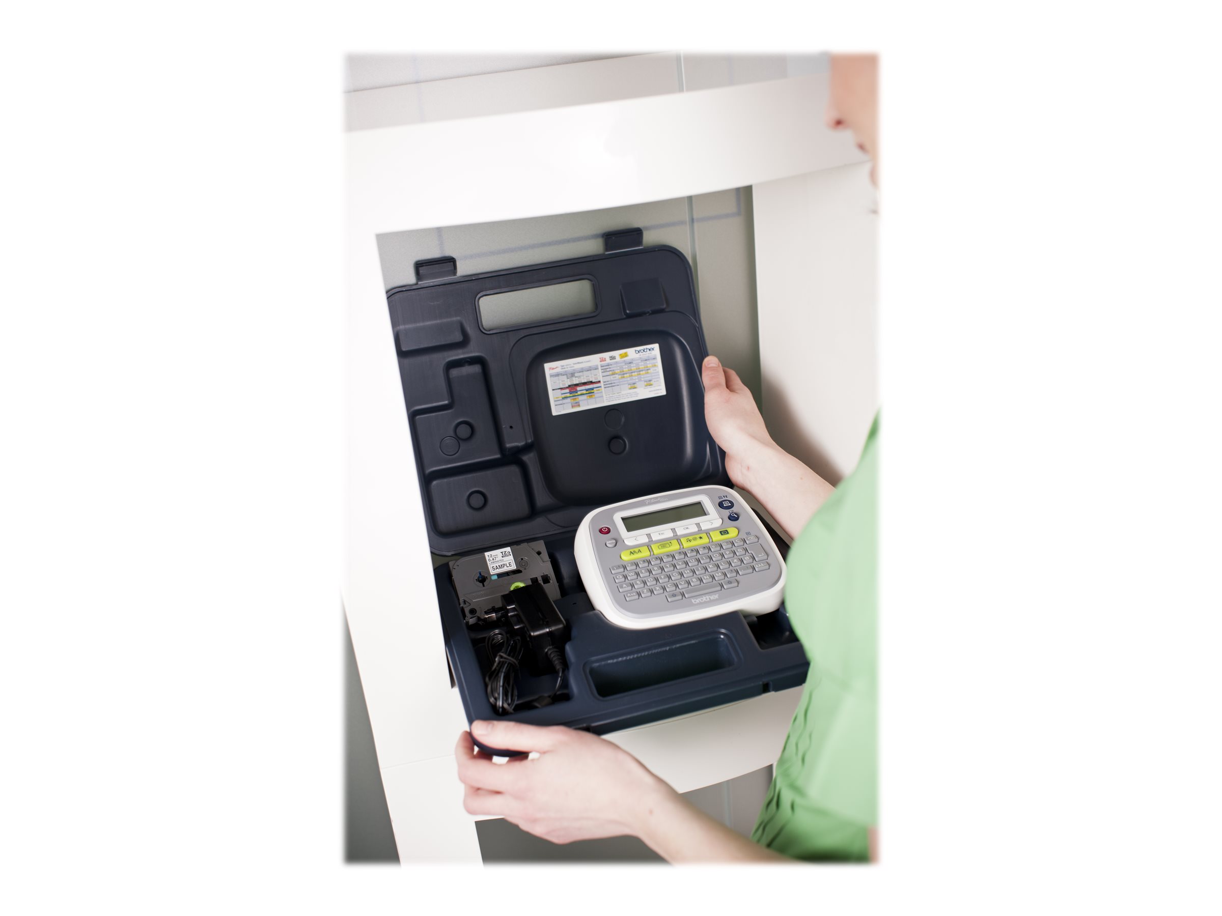Brother P-Touch PT-D200BWVP - Beschriftungsgerät - s/w - Thermotransfer