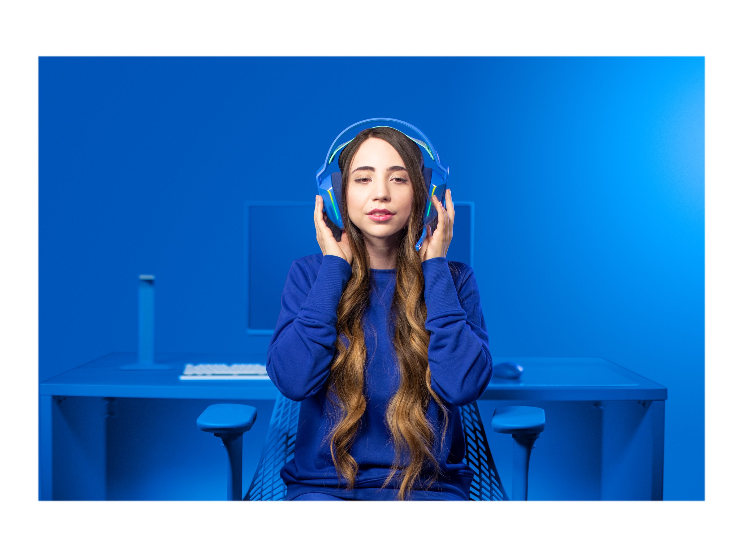 Logitech G G733 LIGHTSPEED Wireless RGB Gaming Headset - Headset