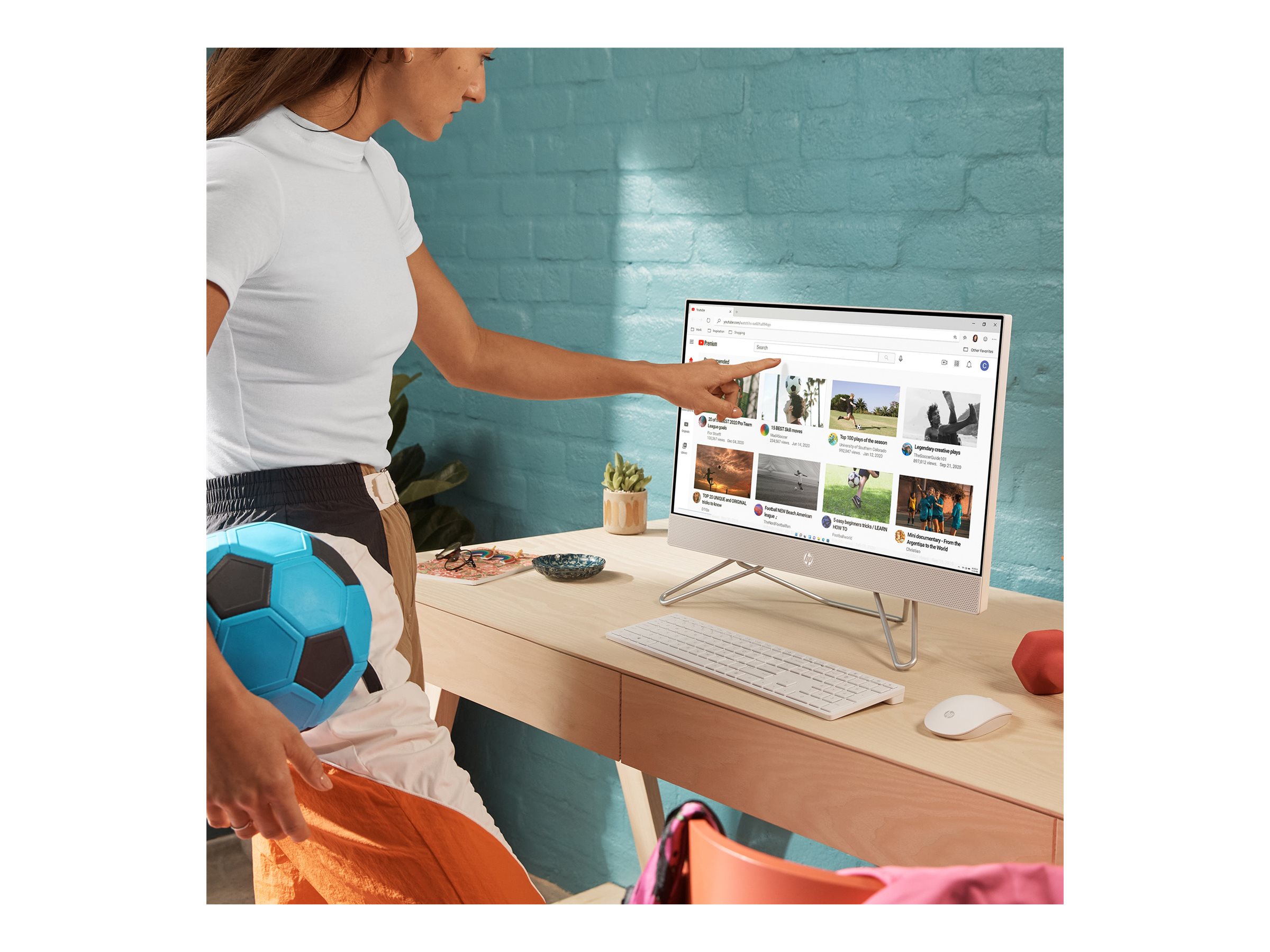 HP 24-cb1009ng - All-in-One (Komplettlösung) - Core i5 1235U 1.3 GHz - 8 GB - SSD 512 GB - LED 60.5 cm (23.8") - Deutsch