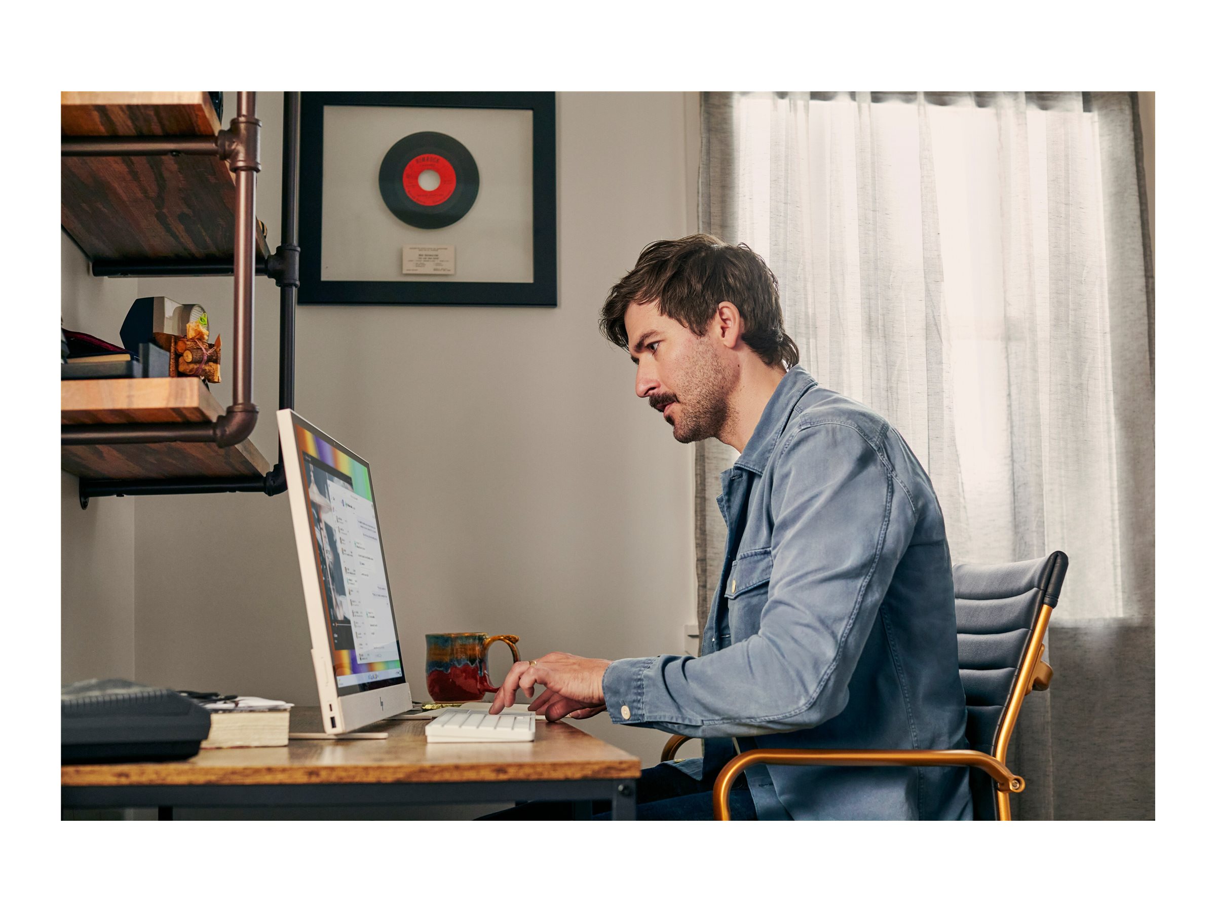 HP ENVY 24-cs0000ng - All-in-One (Komplettlösung) - Core i5 1335U - 16 GB - SSD 512 GB - LED 60.5 cm (23.8") - Deutsch