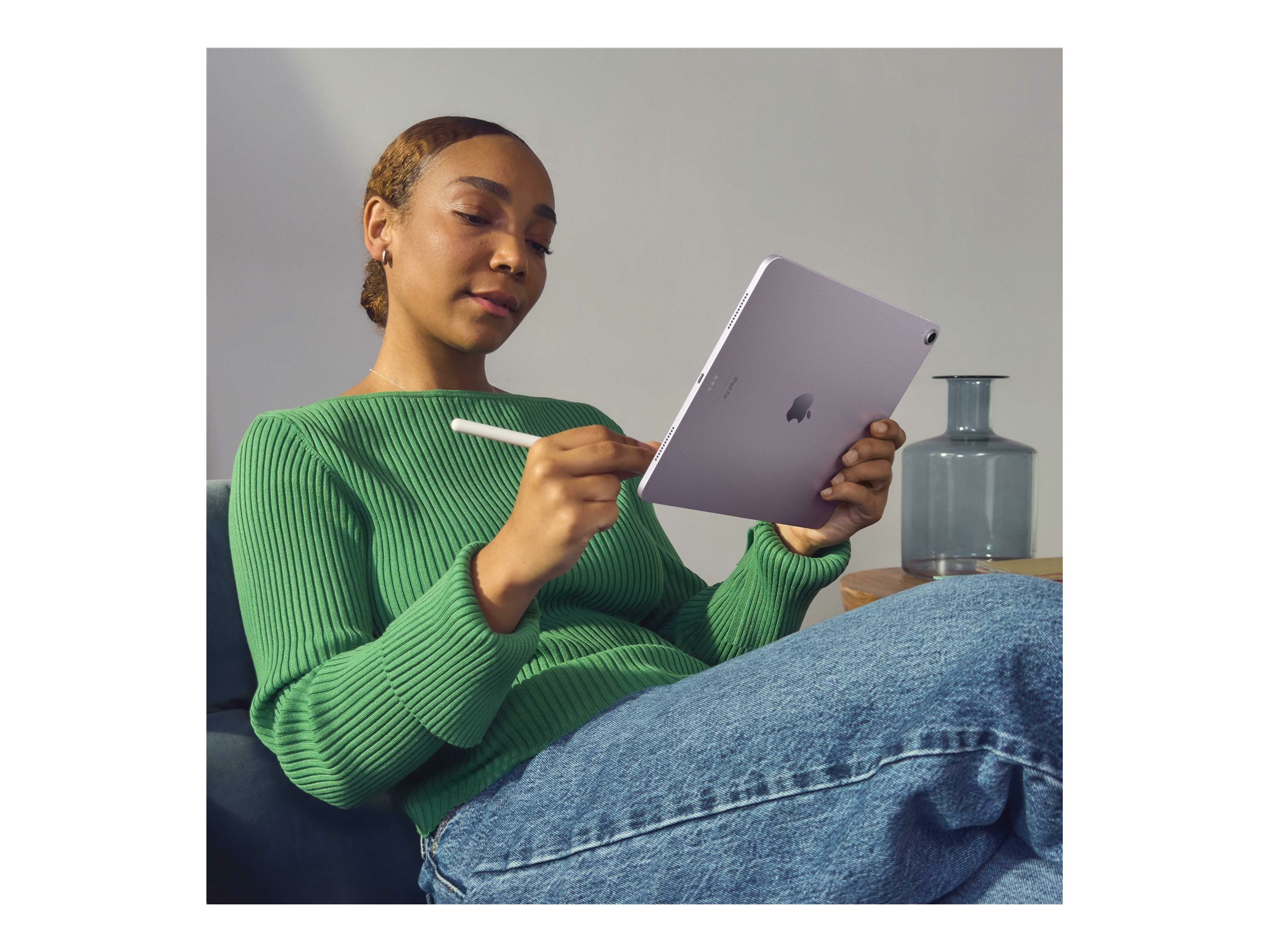Apple 13-inch iPad Air Wi-Fi - Tablet - 128 GB - 33 cm (13") IPS (2732 x 2048) - lila