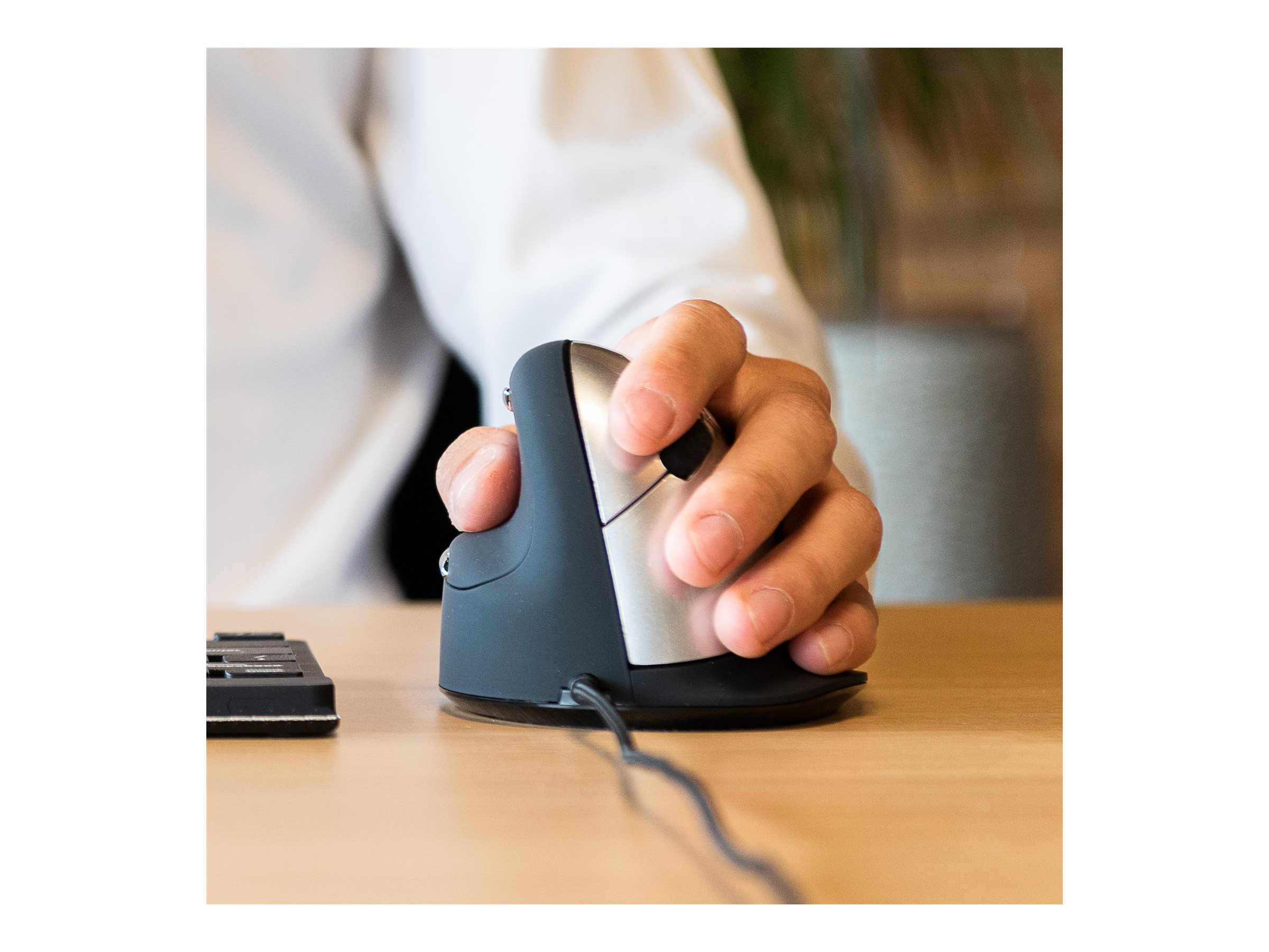 R-Go Ergonomische Maus HE Break - Maus - USB - Schwarz