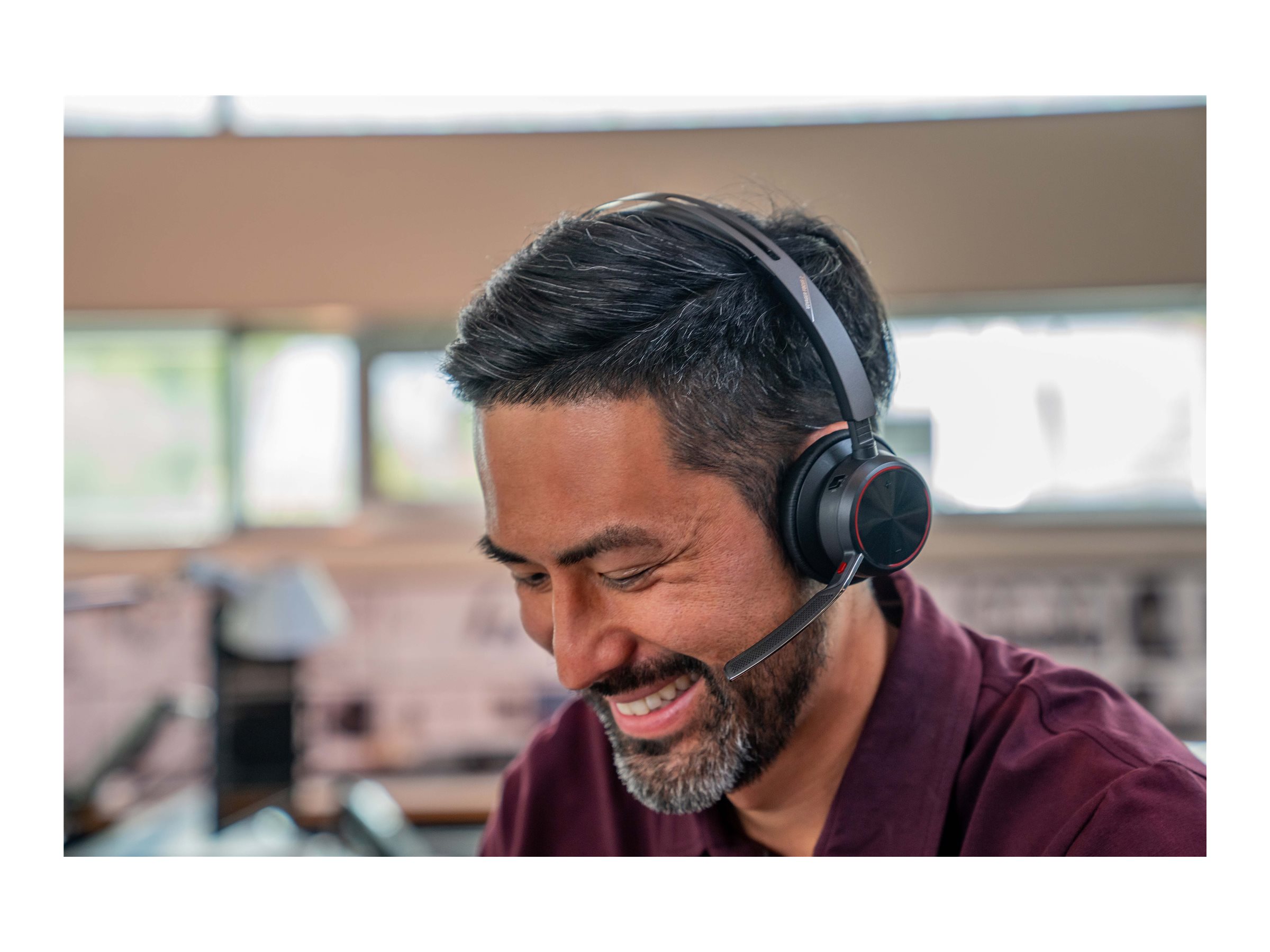 Poly Voyager Focus 2 - Headset