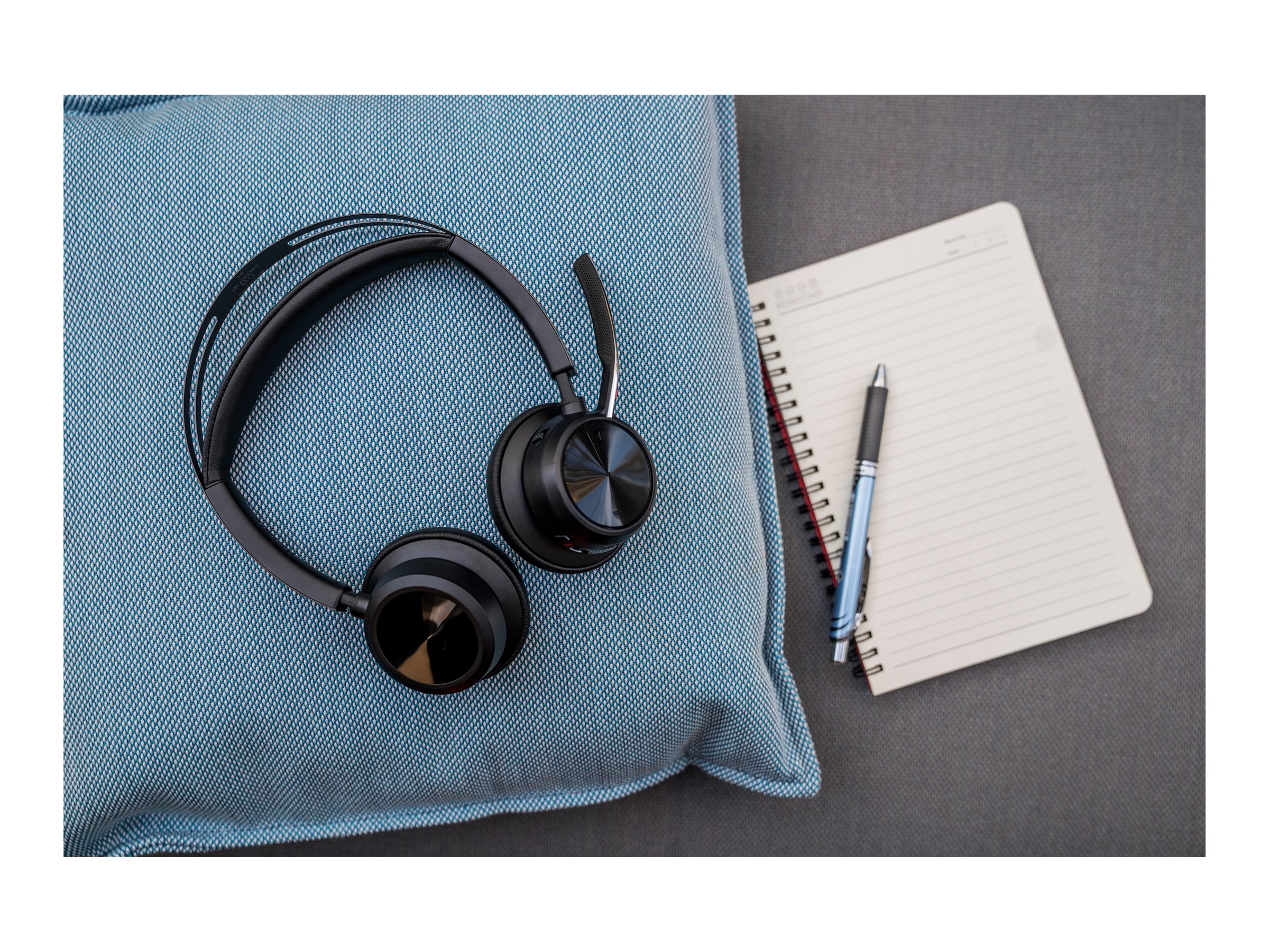 Poly Voyager Focus 2 - Headset